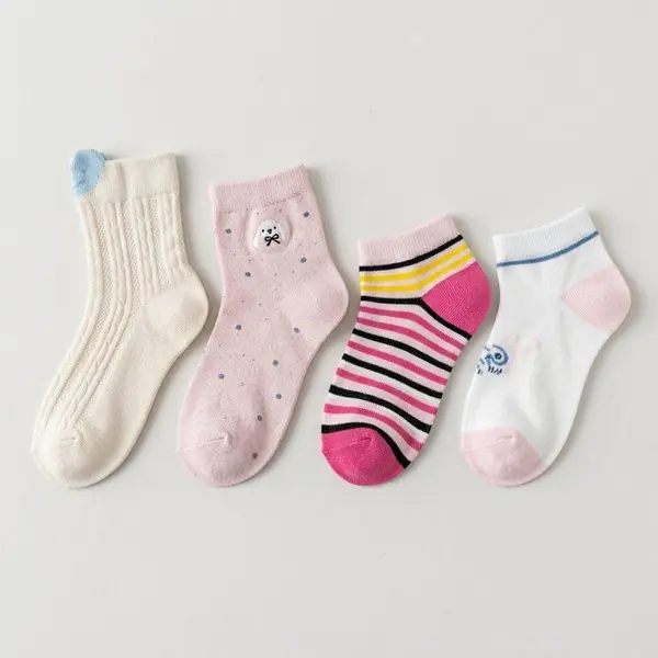 Medias de niña (talla 2 a 4), diseño 1 – MCJ Loja